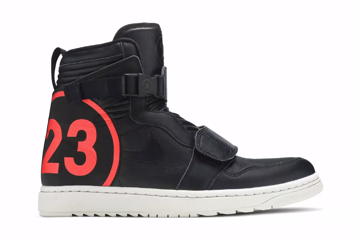 Air Jordan 1 Moto Black, view 2