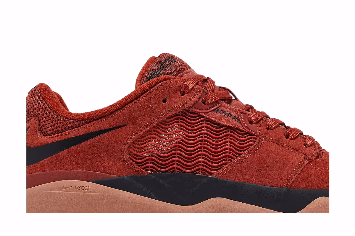Nike Ishod Wair SB Rugged Orange Mineral Clay, view 3