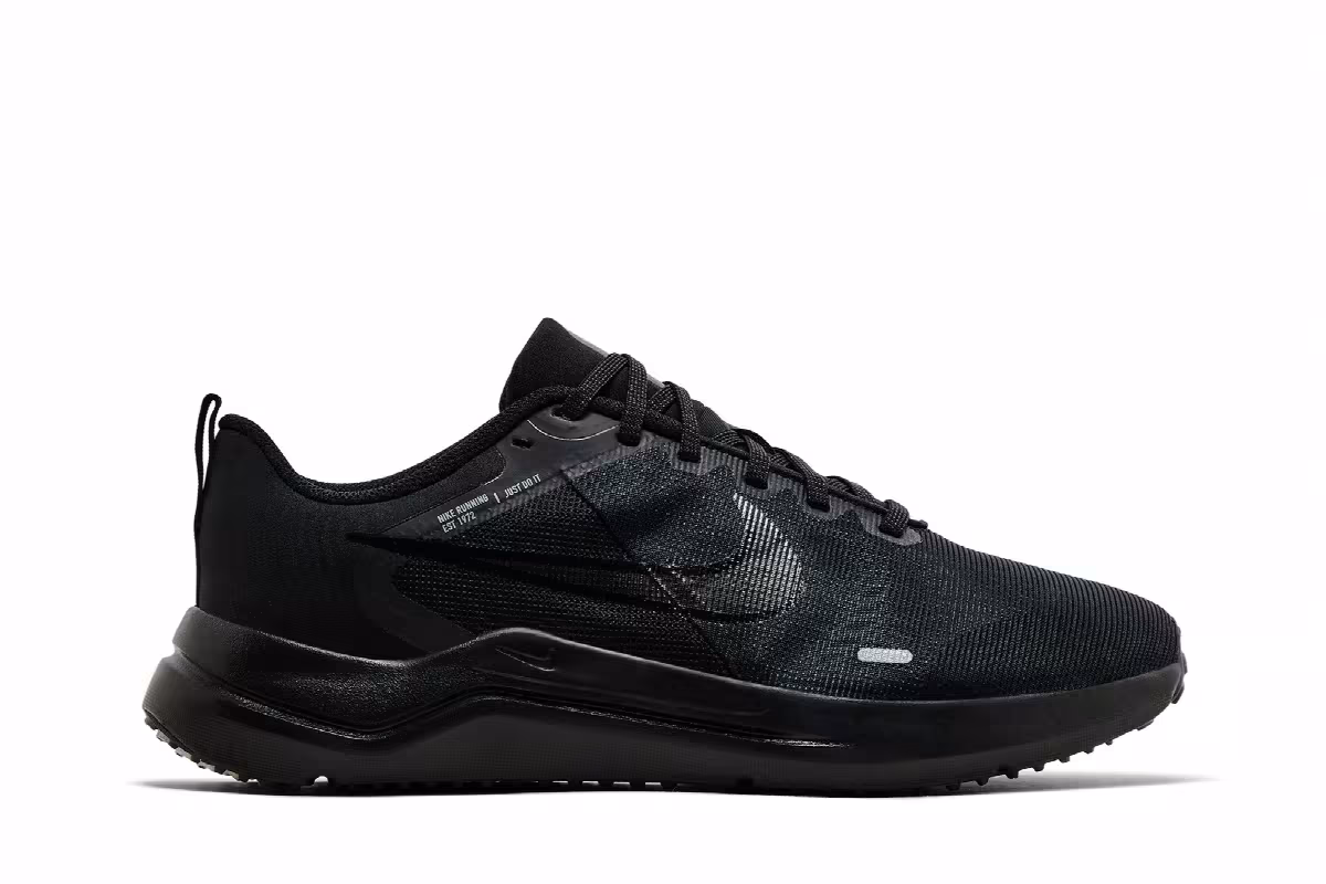 Nike Downshifter 12 Extra Wide Black Particle Grey, view 2