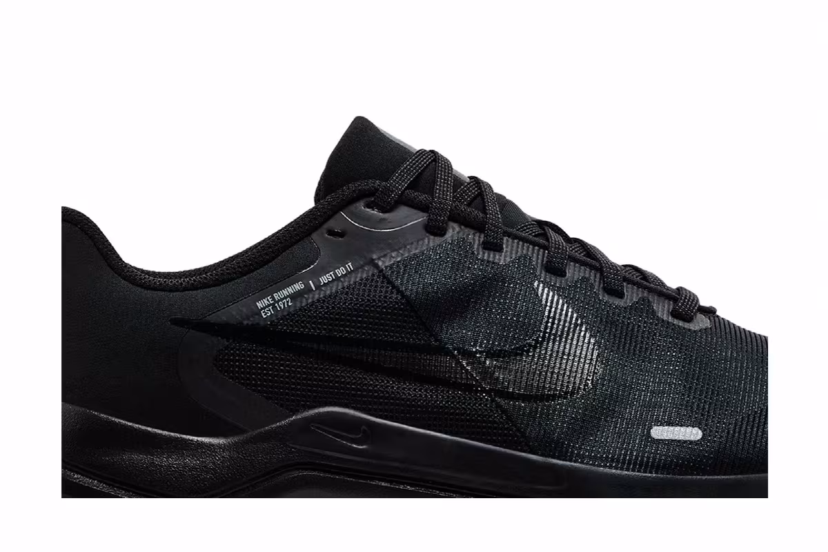 Nike Downshifter 12 Extra Wide Black Particle Grey, view 3