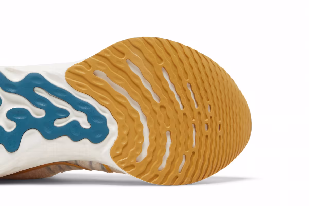 Nike React Infinity Run Flyknit 3 Sail Hot Curry, view 6