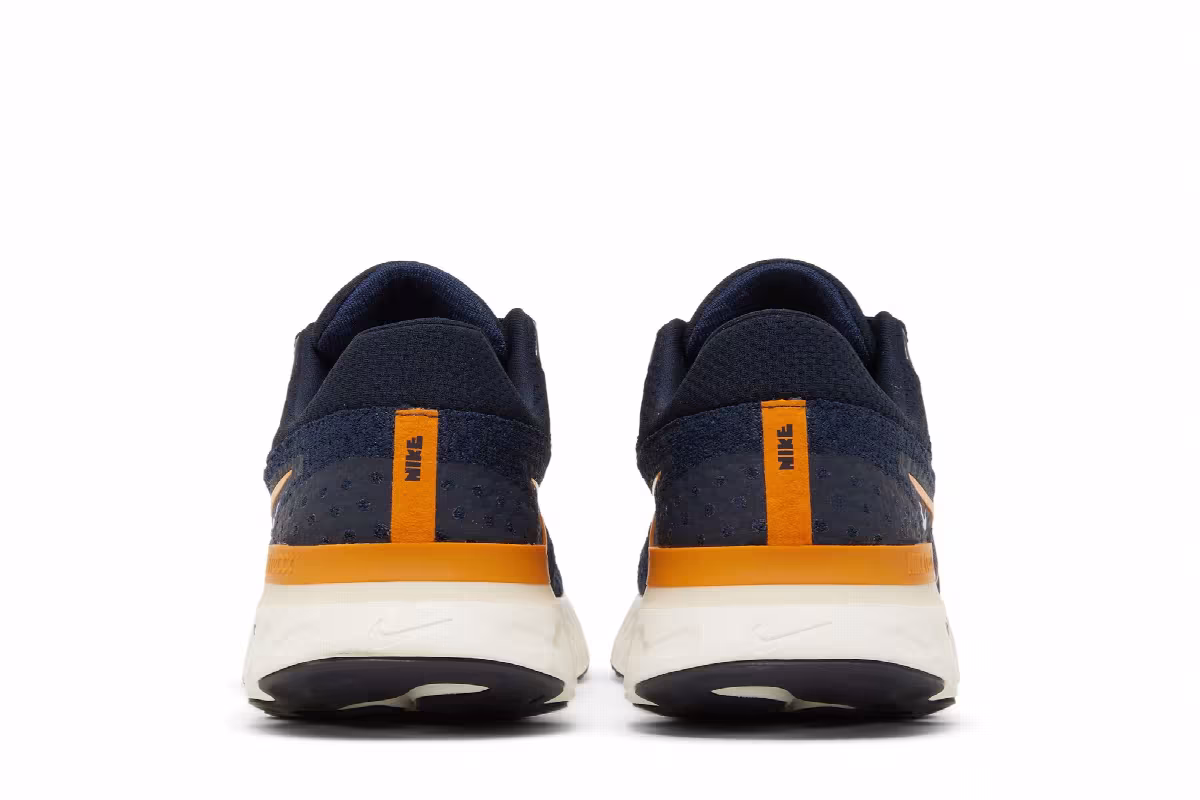 Nike React Infinity Run Flyknit 3 Premium Dark Obsidian, view 7