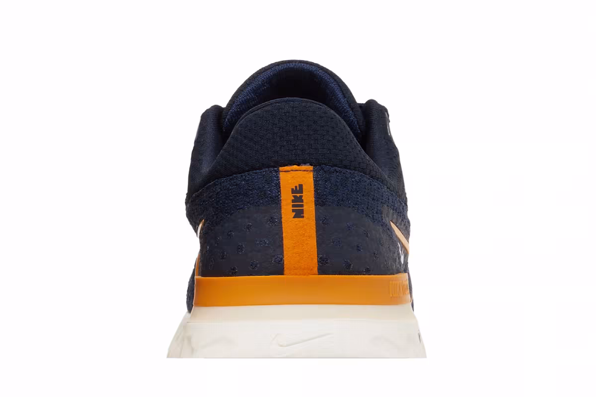 Nike React Infinity Run Flyknit 3 Premium Dark Obsidian, view 8
