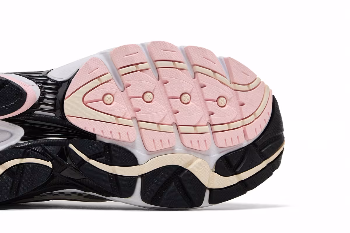 Saucony OG ProGrid Omni 9 Silver Pink, view 6