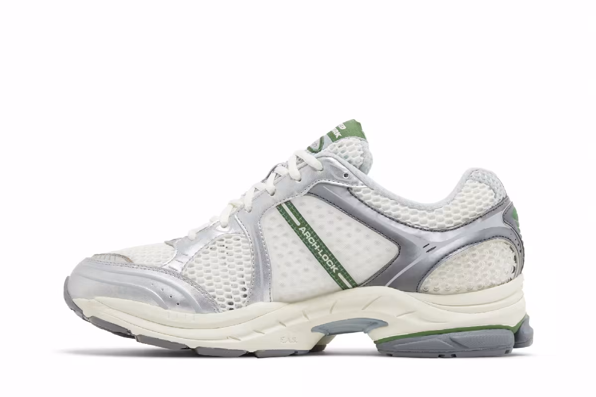 Minted New York x Saucony ProGrid Triumph 4 Cream Green, view 4