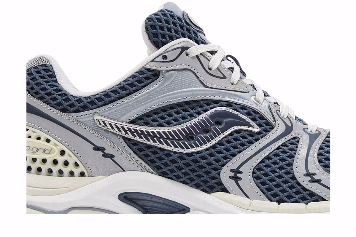Saucony Progrid Triumph 4 Fabricated Future Pack - Dusk Silver, view 3
