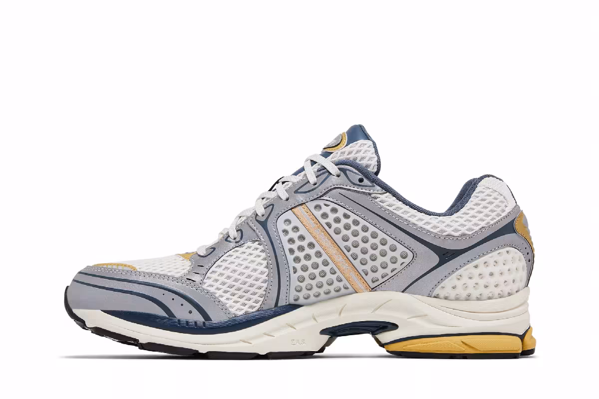 Saucony Progrid Triumph 4 Fabricated Future, view 4