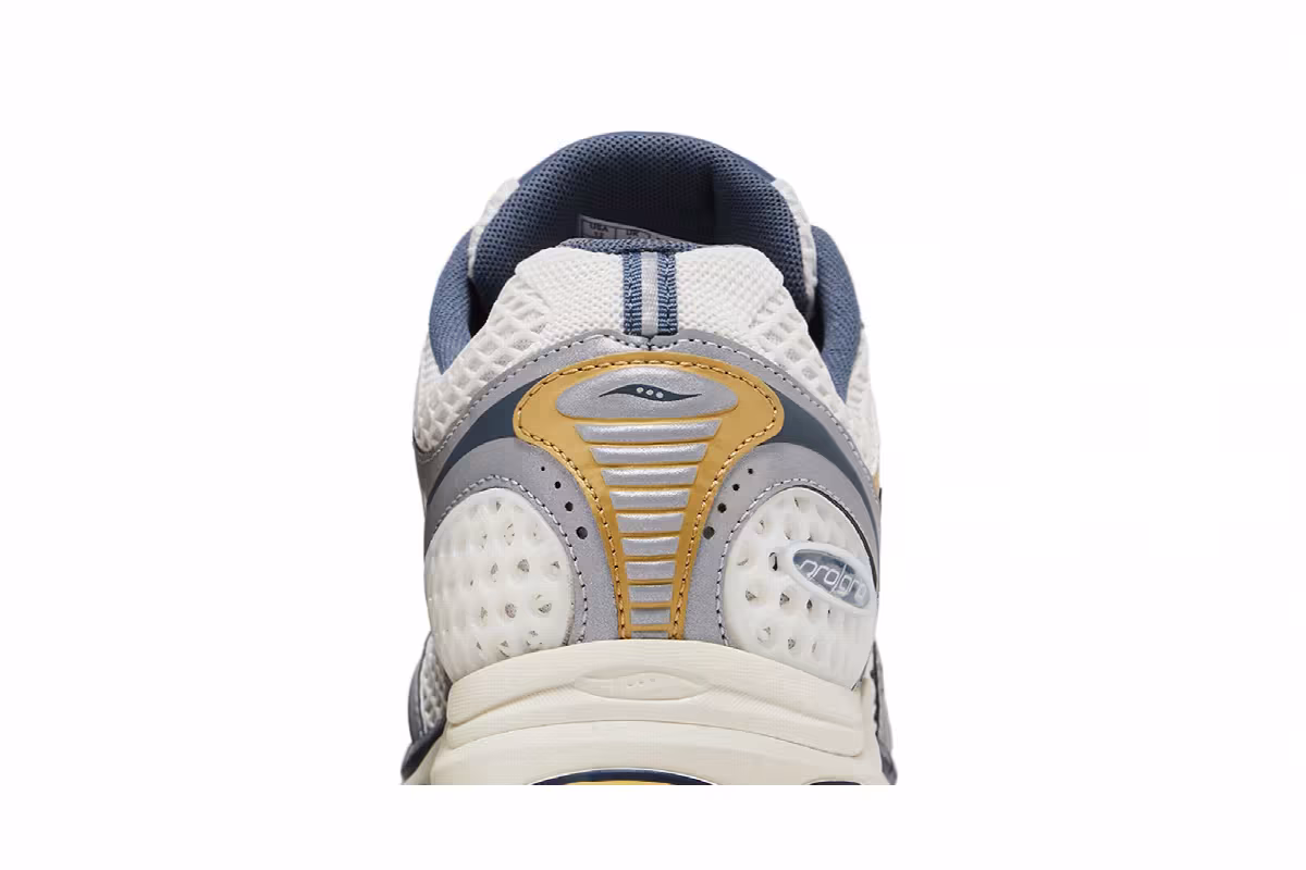 Saucony Progrid Triumph 4 Fabricated Future, view 8