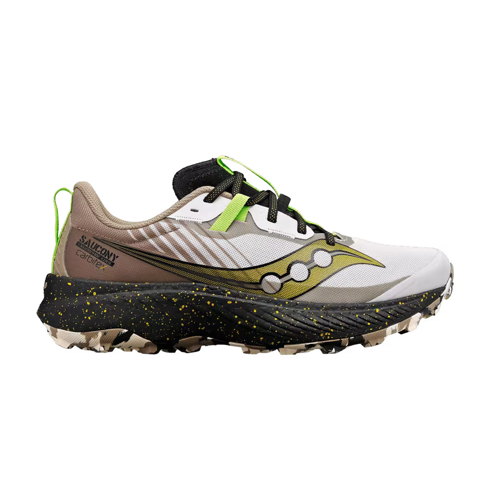 Saucony Endorphin Edge Fog Black