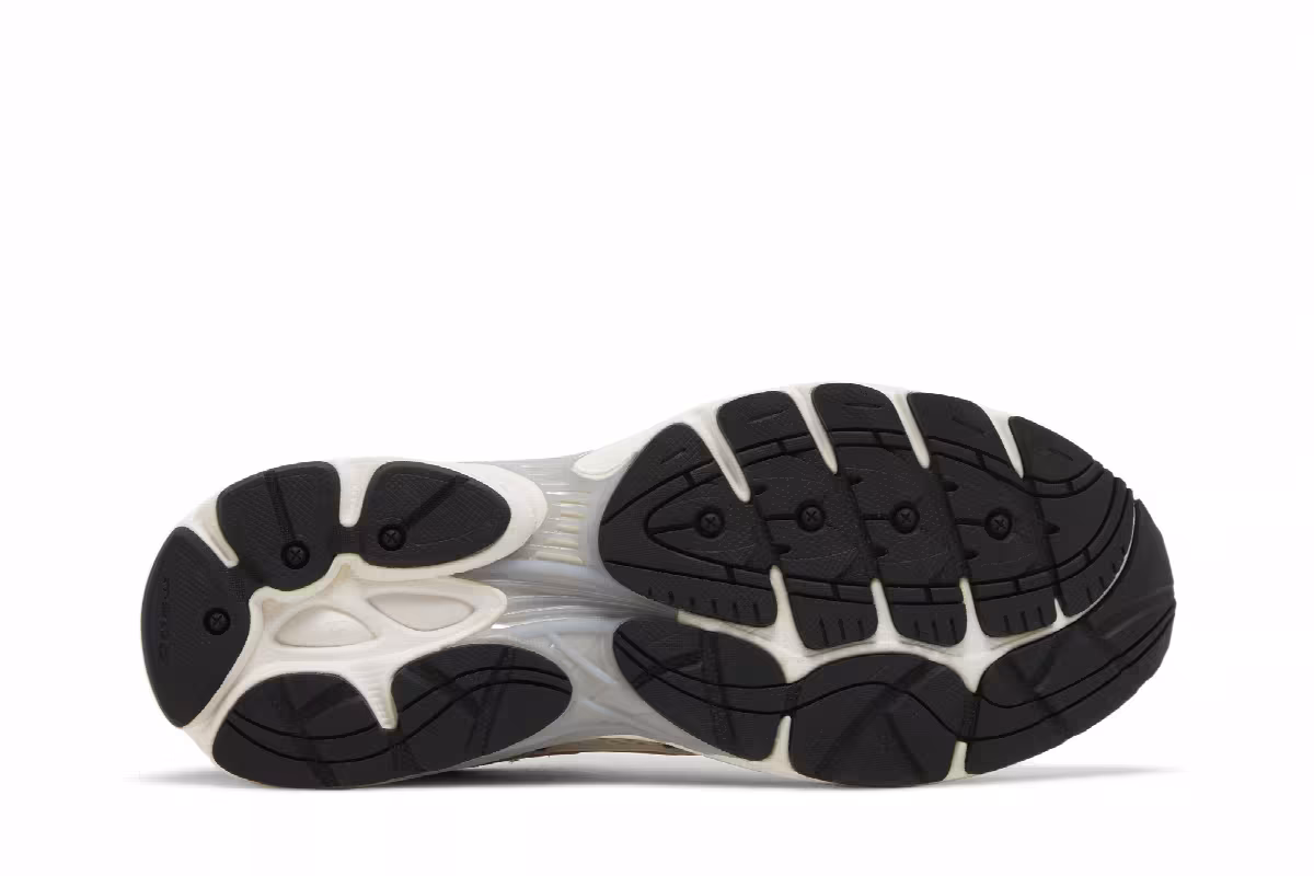 Saucony ProGrid Omni 9 Premium Cream Yellow, view 5