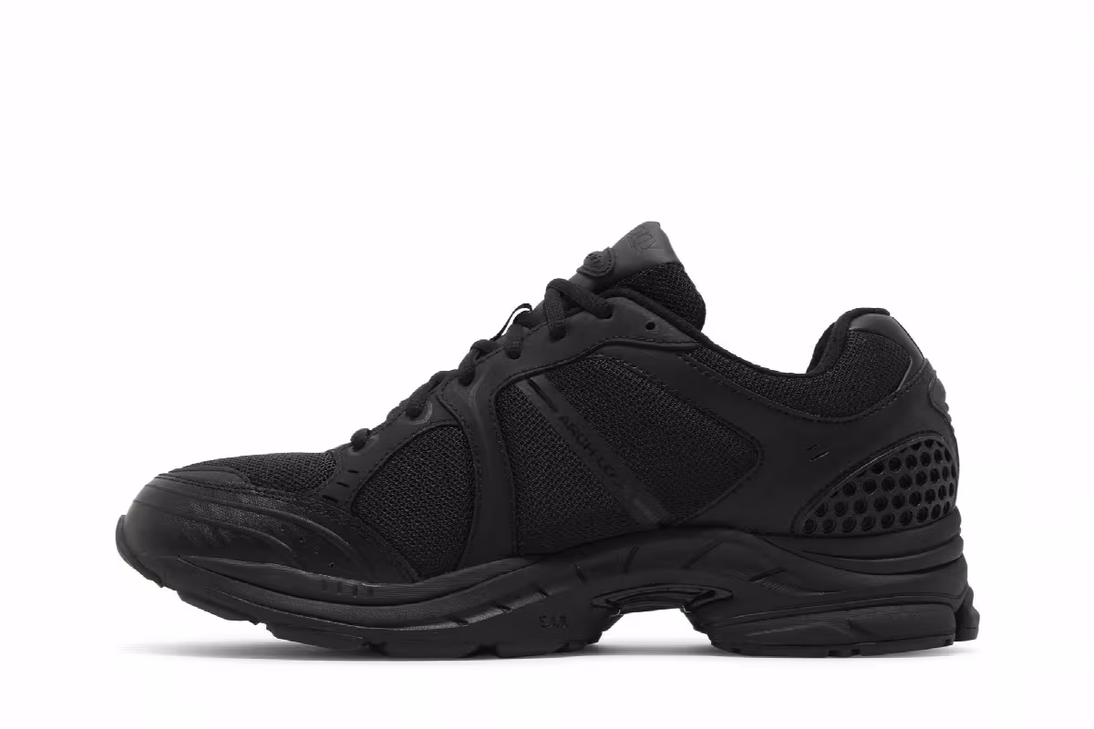 Saucony ProGrid Triumph 4 Gorpcore - Black, view 4