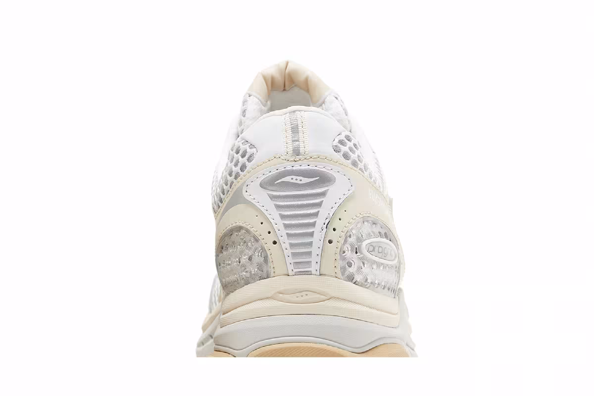 Highsnobiety x Saucony ProGrid Triumph 4 Cream, view 8