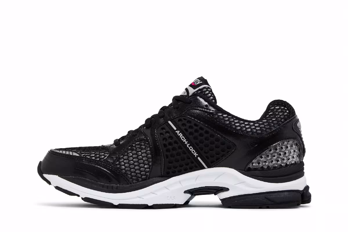 Saucony ProGrid Triumph 4 Black, view 4