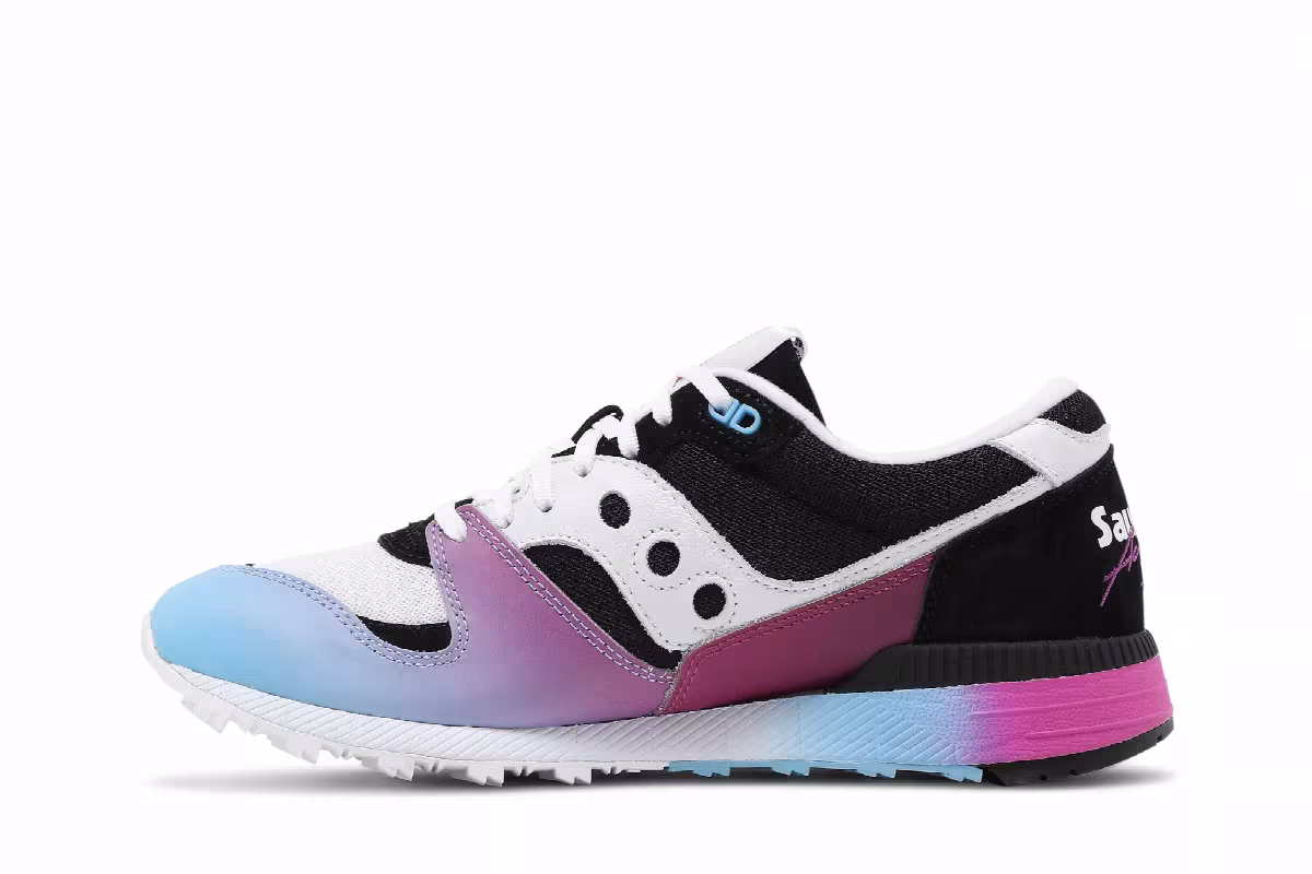 Acribik x Saucony Azura Tech Noir, view 4