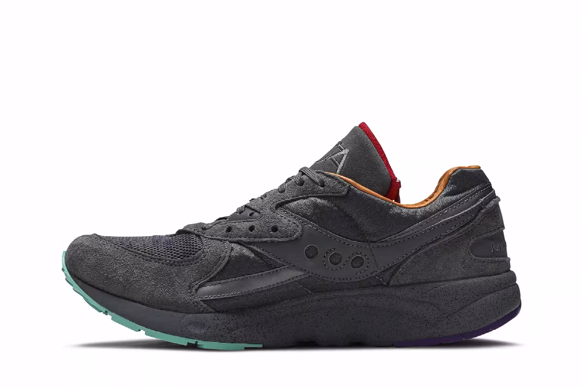 Raised By Wolves x Saucony AYA Asphalt Jungle, view 4