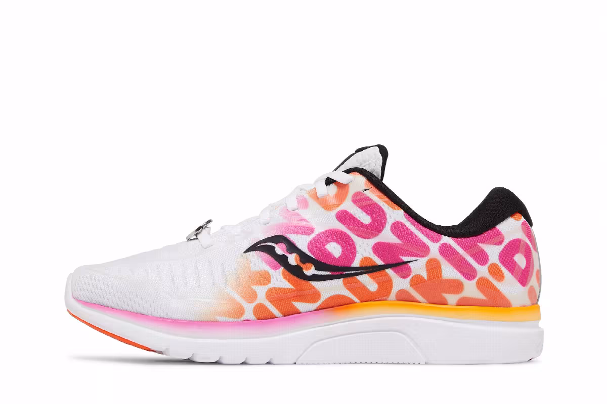 Dunkin' x Saucony Women's Kinvara 10 Classic Dunkin' Print, view 4