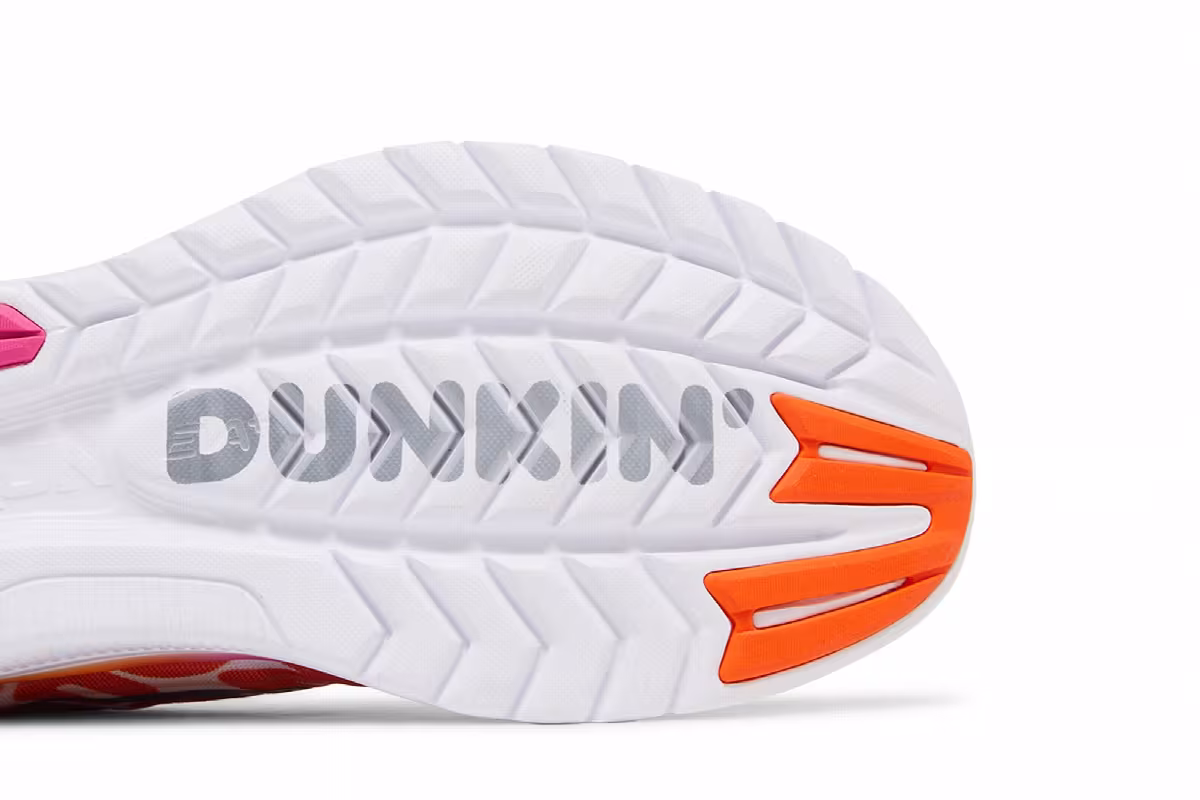 Dunkin' x Saucony Women's Kinvara 10 Classic Dunkin' Print, view 6