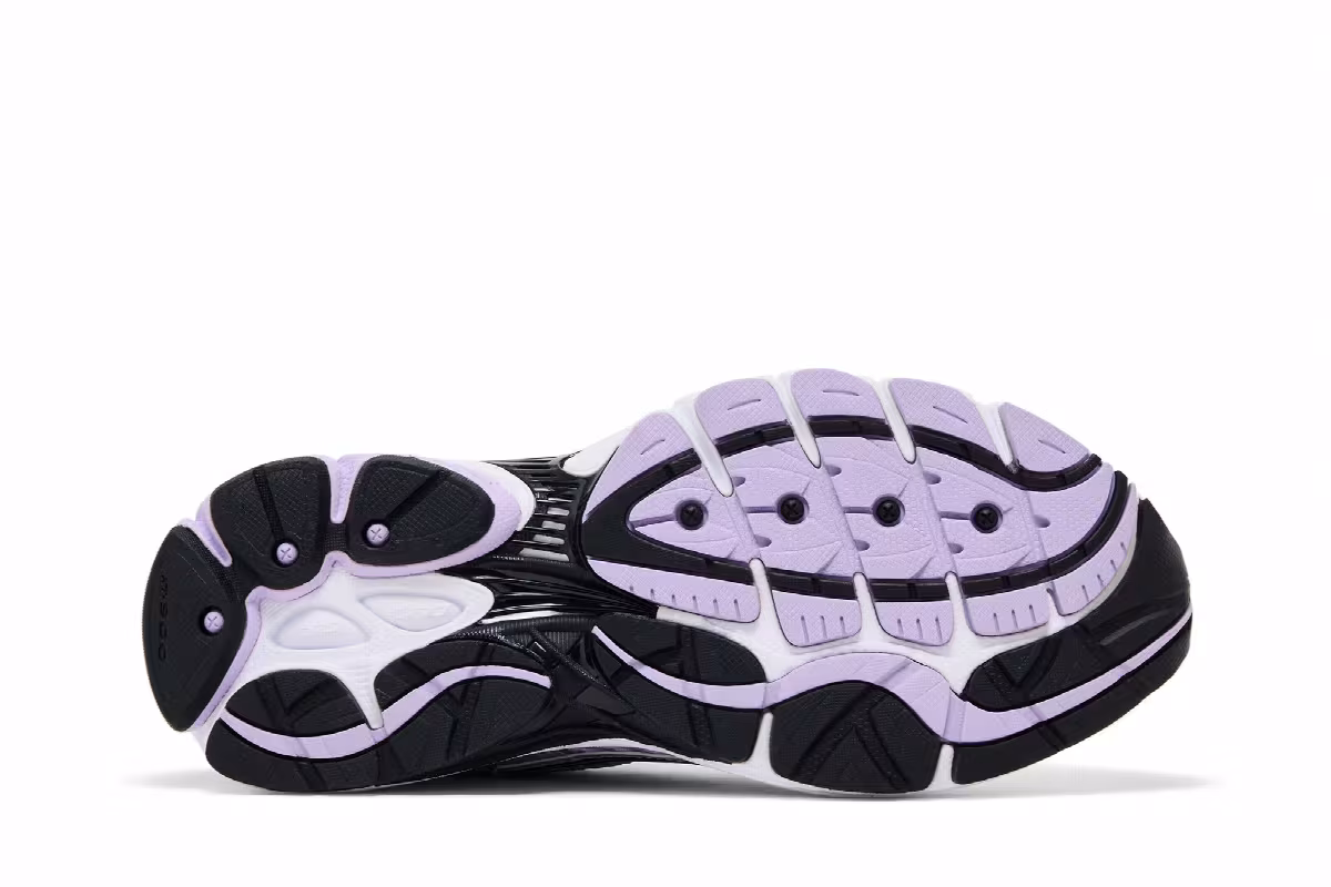 Saucony Women's Progrid Omni 9 Lilac Silver, view 5