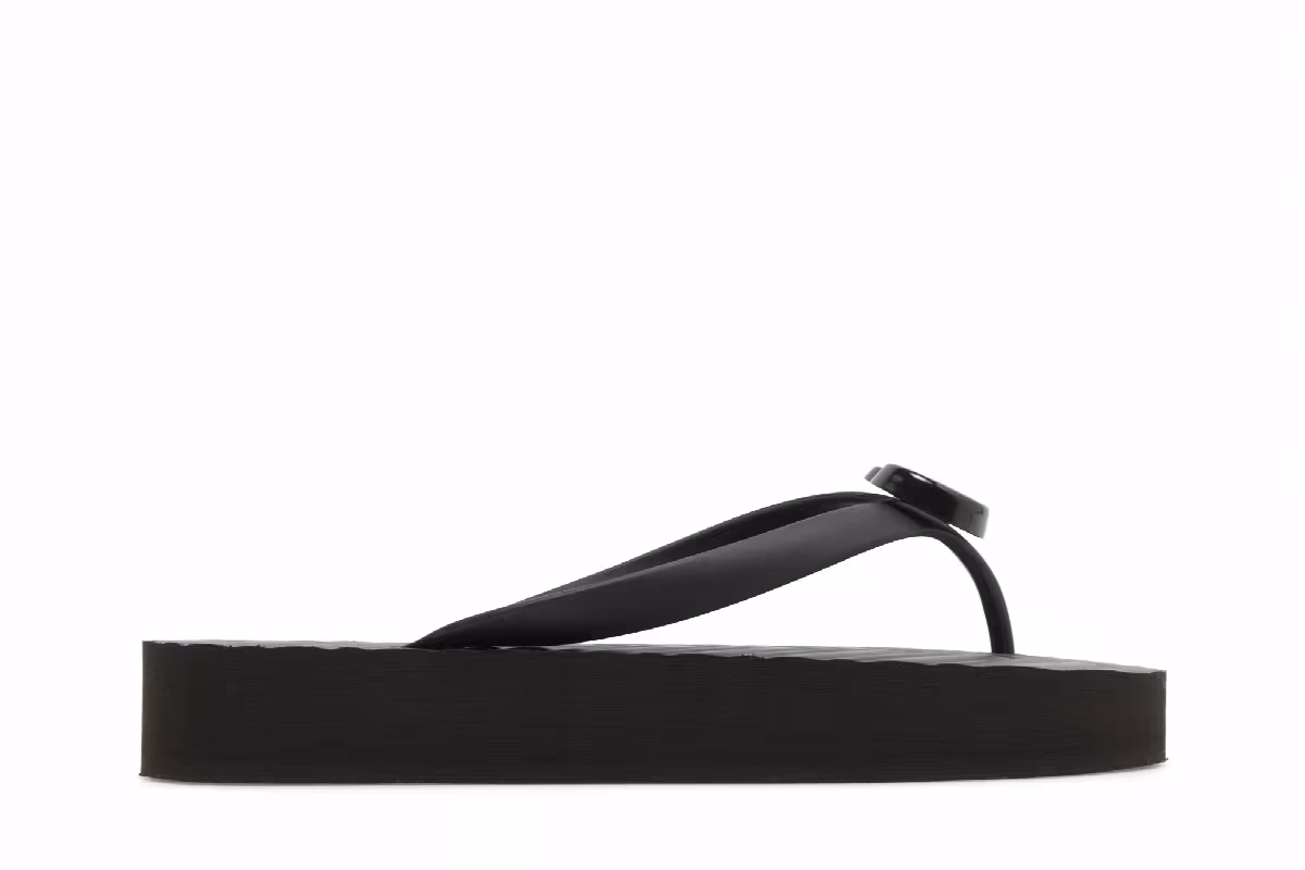 Gucci Women's Chevron Thong Sandal Black, view 2