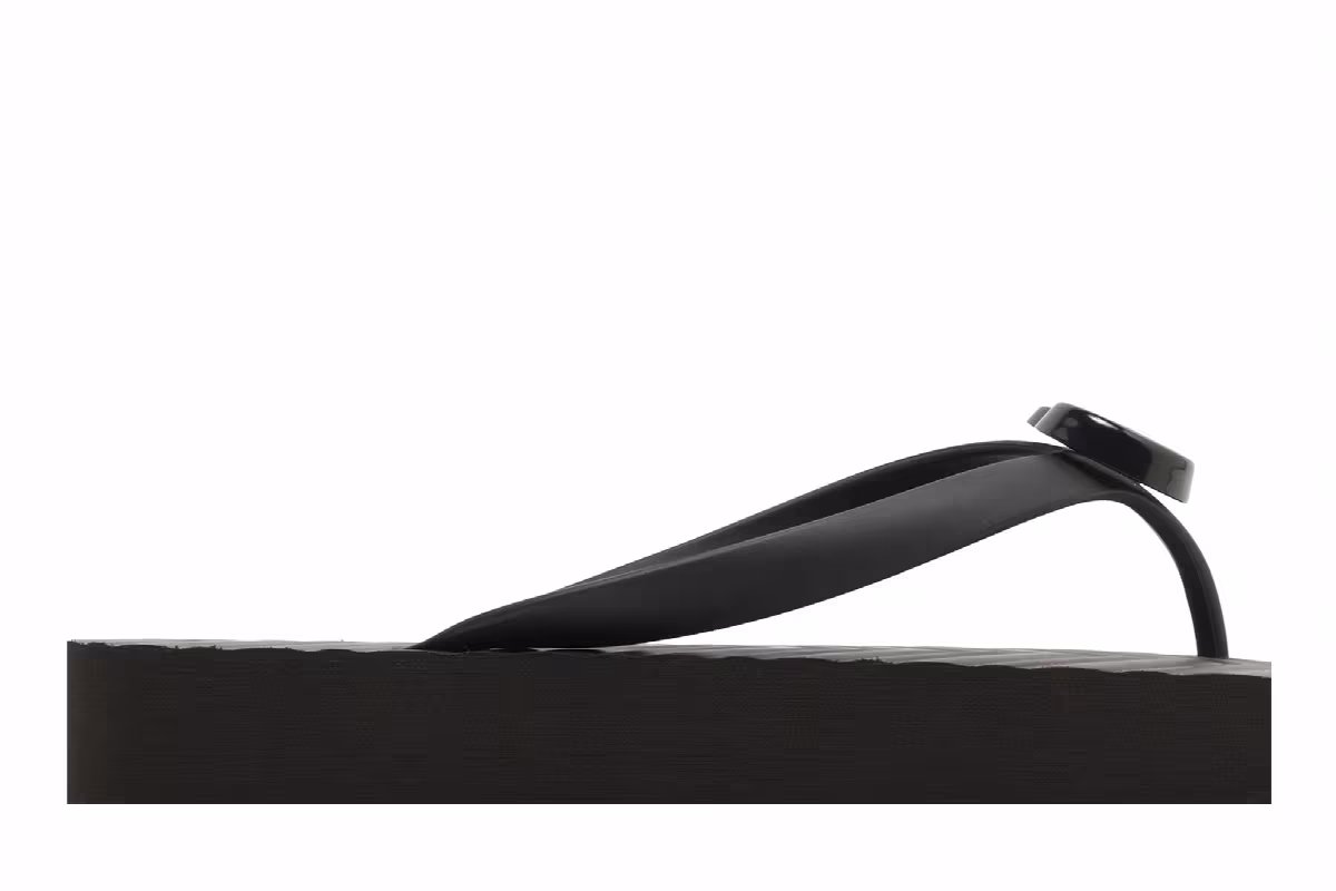 Gucci Women's Chevron Thong Sandal Black, view 3