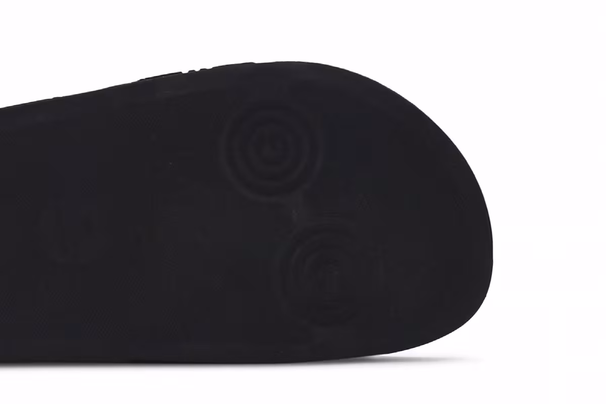 Gucci Rubber GG Slide Black, view 6
