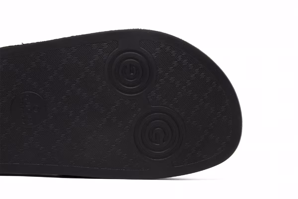 Gucci Pursuit Black, view 6