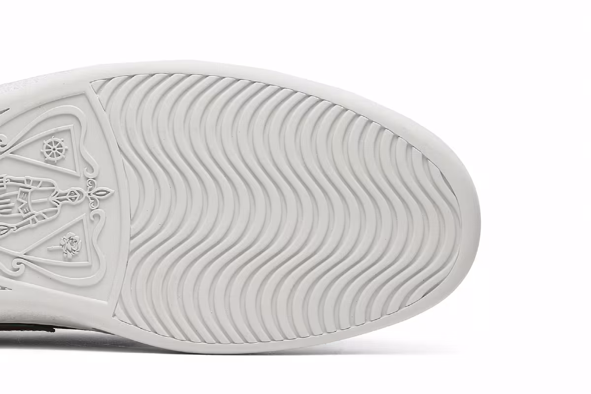Gucci Ace Embroidered Silver Dragon, view 6