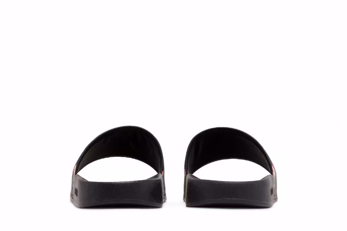 Gucci GG Supreme Slide Bee Print, view 7