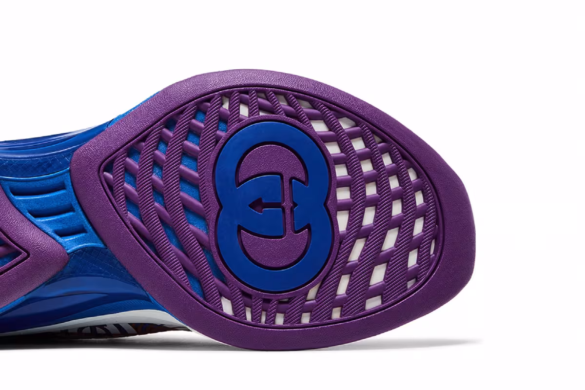 Gucci Run Sneaker Blue, view 6