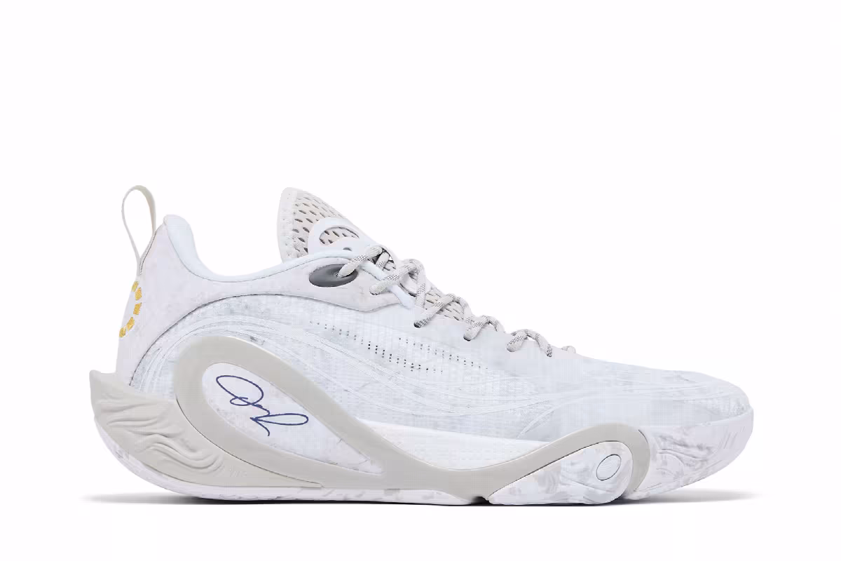 Li-Ning DLO1 Lunar Rock, view 2