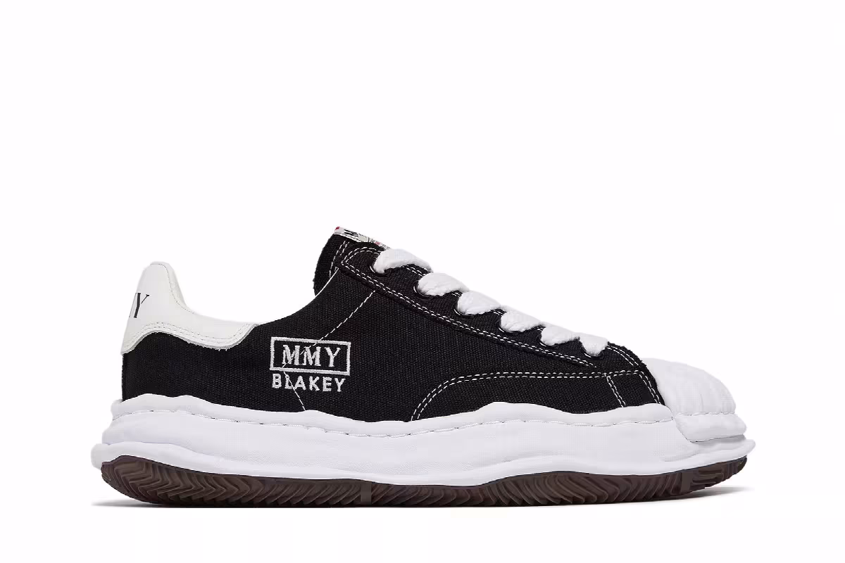 Maison Mihara Yasuhiro Blakey OG Sole Canvas Low Black White, view 2