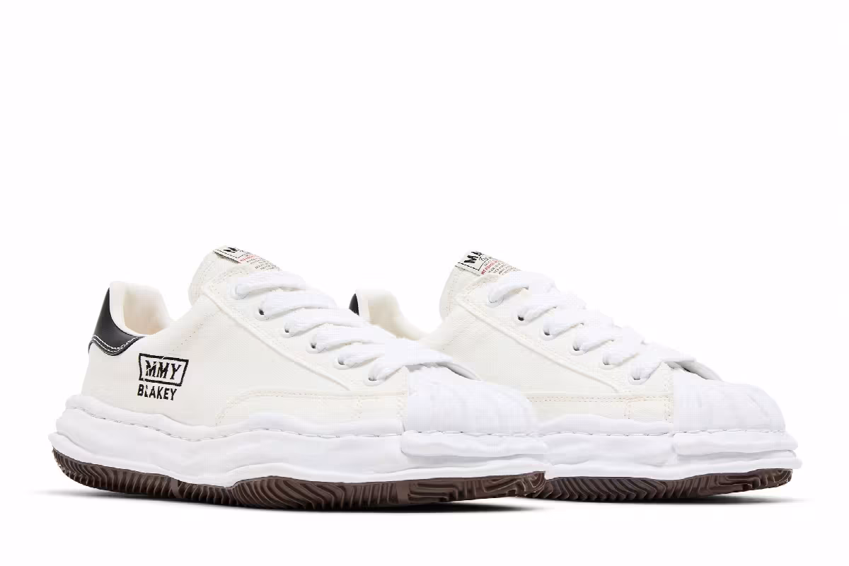Maison Mihara Yasuhiro Blakey OG Sole Canvas Low White, view 9