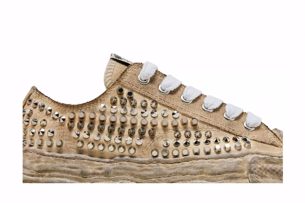 Maison Mihara Yasuhiro Peterson 23 OG Sole Studded Canvas Low White, view 3