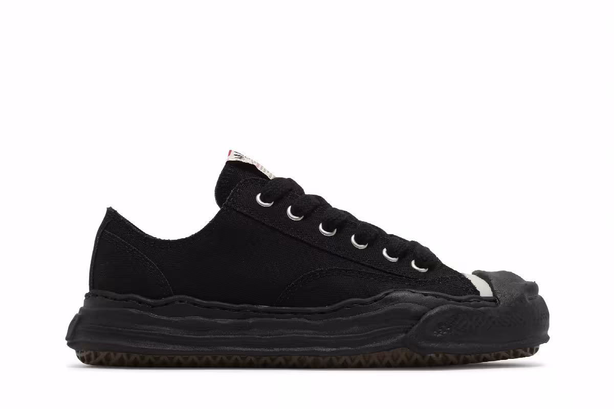 Maison Mihara Yasuhiro Hank OG Sole Canvas Low Black, view 2