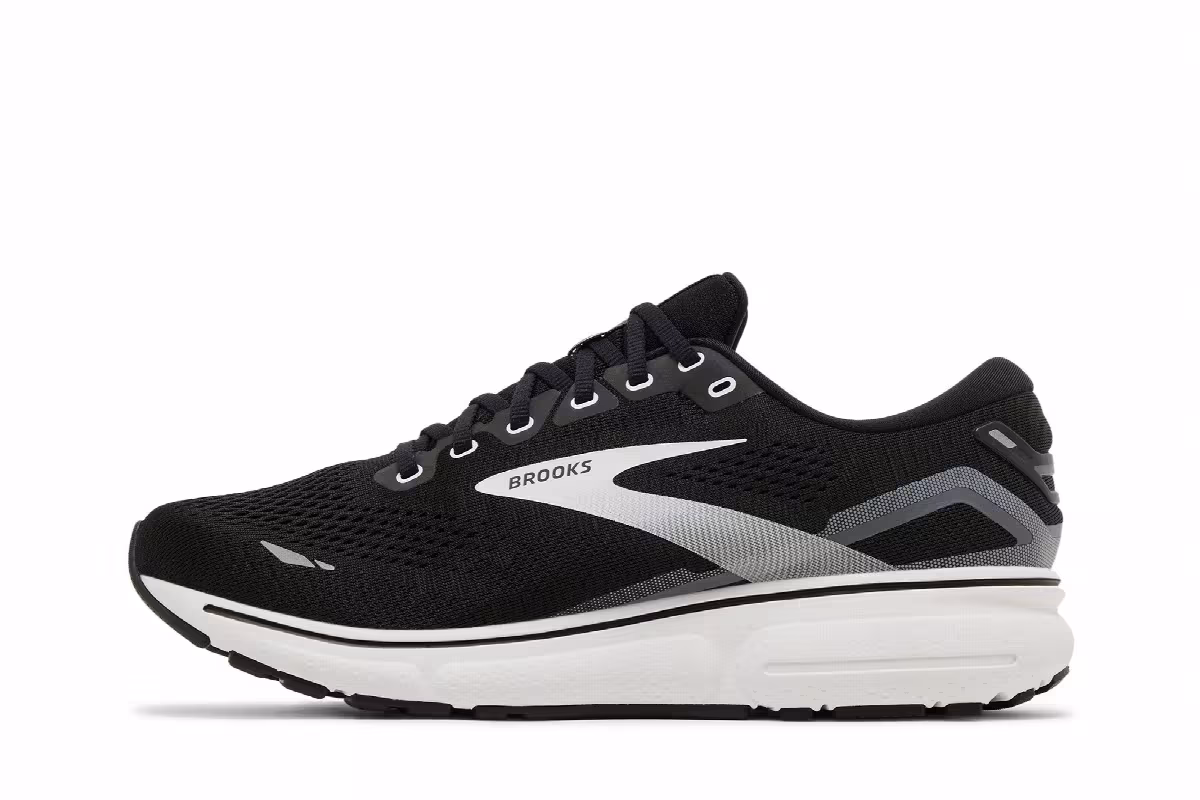 Brooks Ghost 15 2E Wide Black Blackened Pearl, view 4