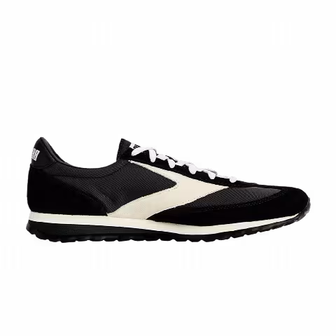 Brooks Vanguard 'Black Coconut Milk'