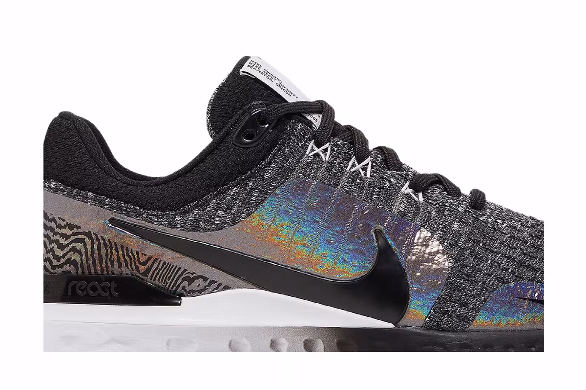Nike Women's React Infinity Run Flyknit 3 Premium Black Zebra Iridescent, view 3