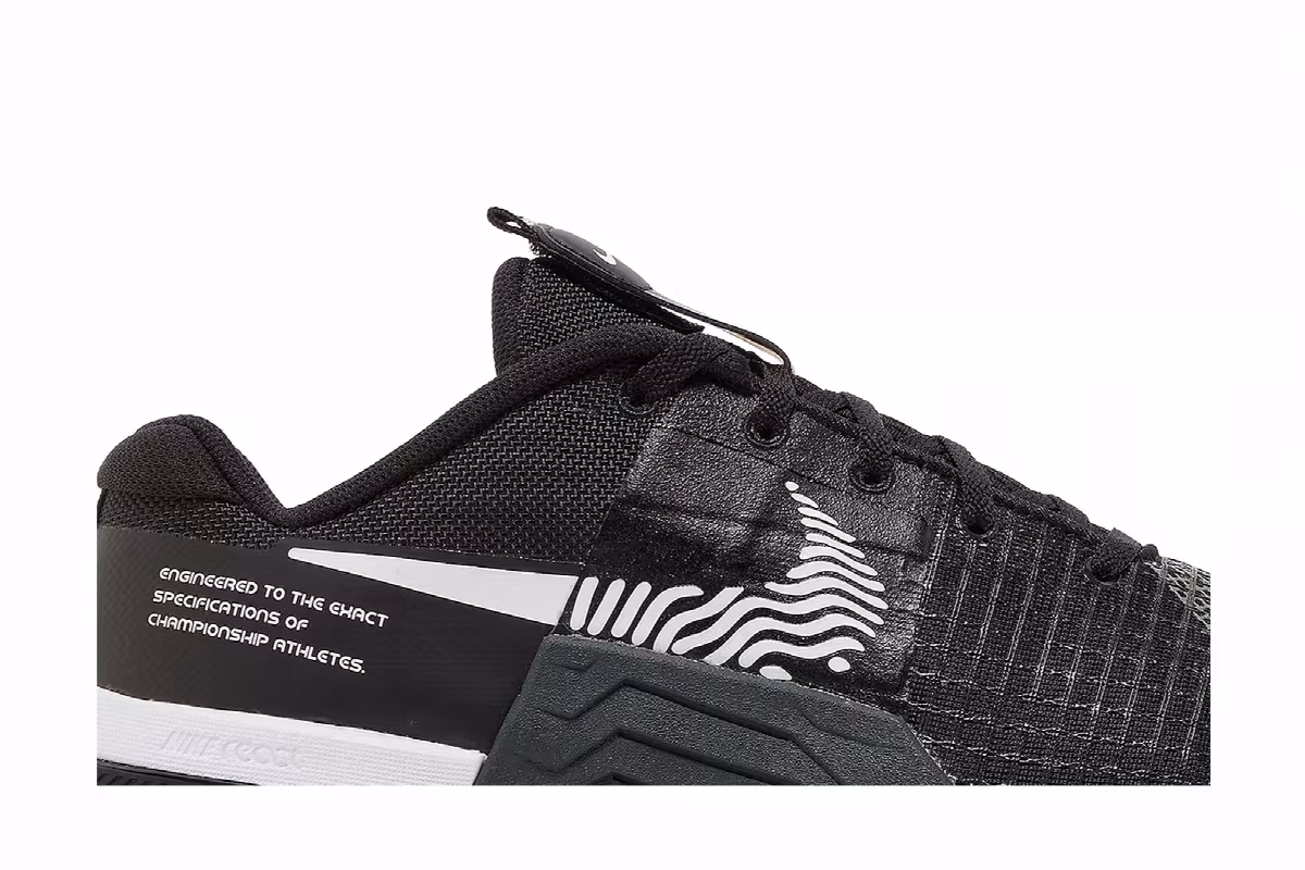 Nike Men's Metcon 8 Dark Smoke Grey, view 3