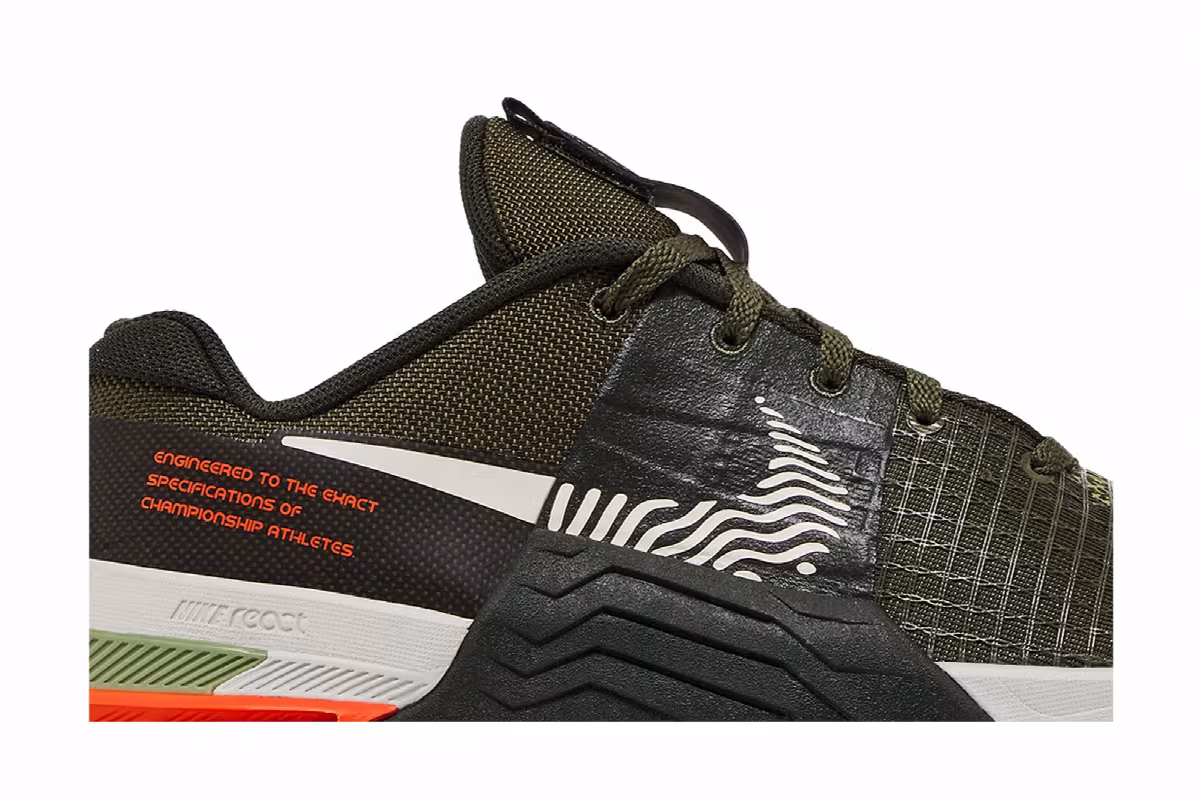 Nike Metcon 8 Cargo Khaki, view 3