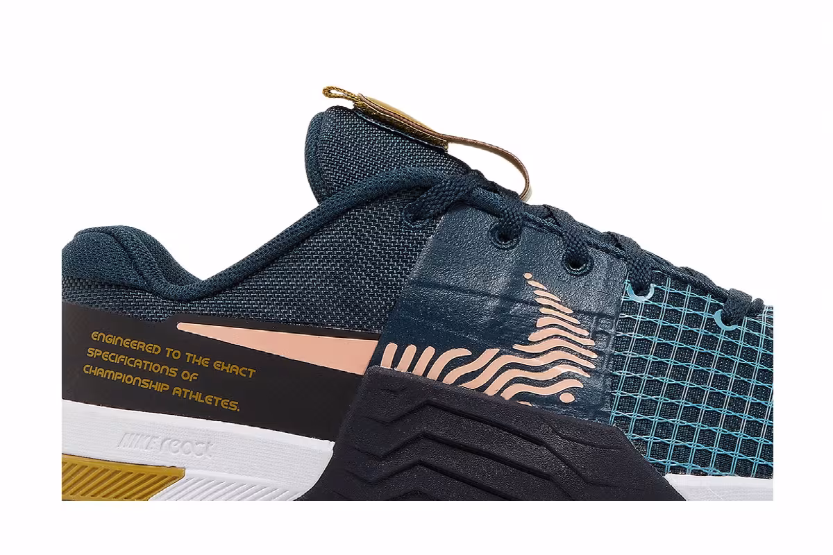 Nike Metcon 8 Armory Navy Arctic Orange, view 3
