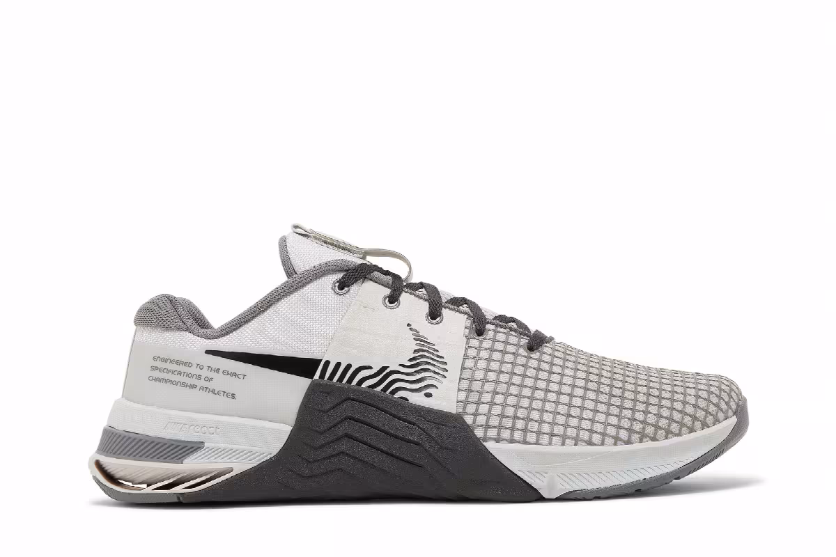 Nike Metcon 8 Photon Dust Anthracite, view 2