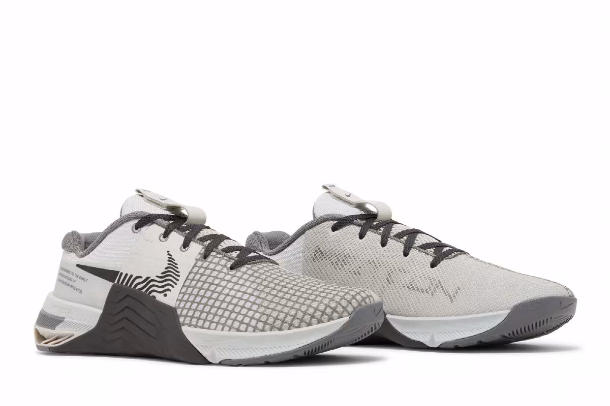 Nike Metcon 8 Photon Dust Anthracite, view 9