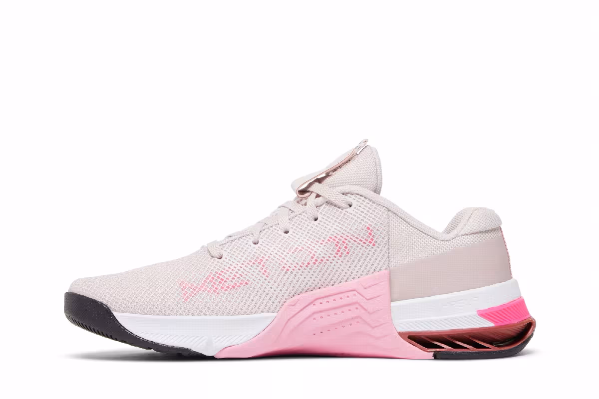 Nike Women's Metcon 8 Barely Rose, view 4