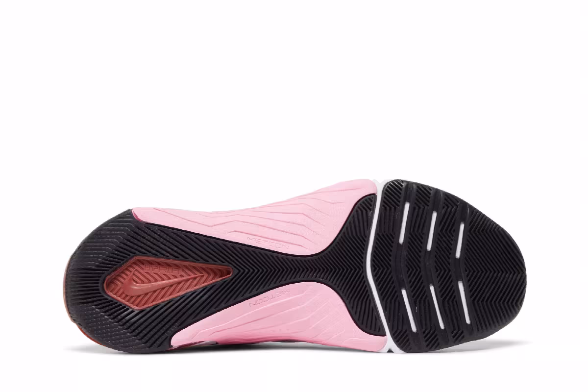 Nike Women's Metcon 8 Barely Rose, view 5