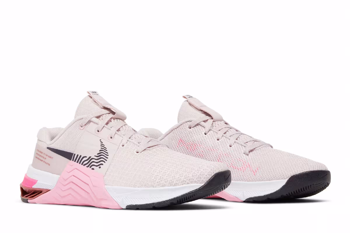 Nike Women's Metcon 8 Barely Rose, view 9