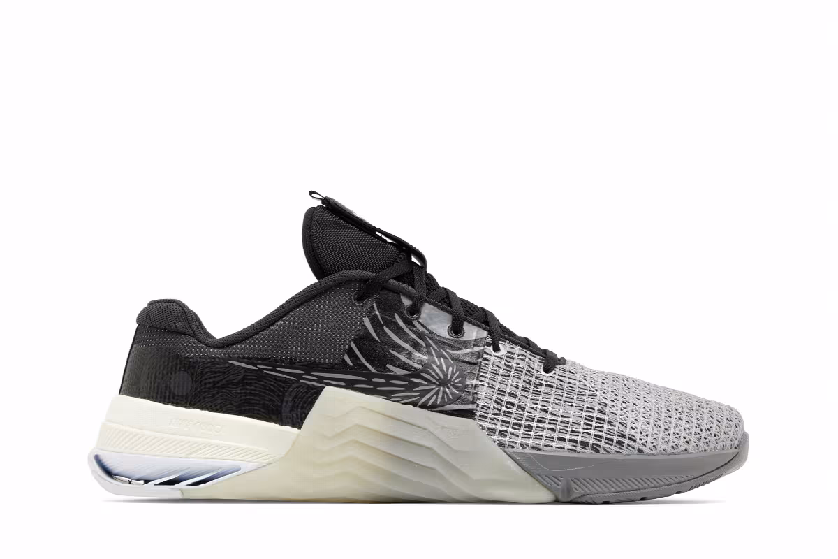 Nike Metcon 8 AMP Dark Smoke Grey, view 2