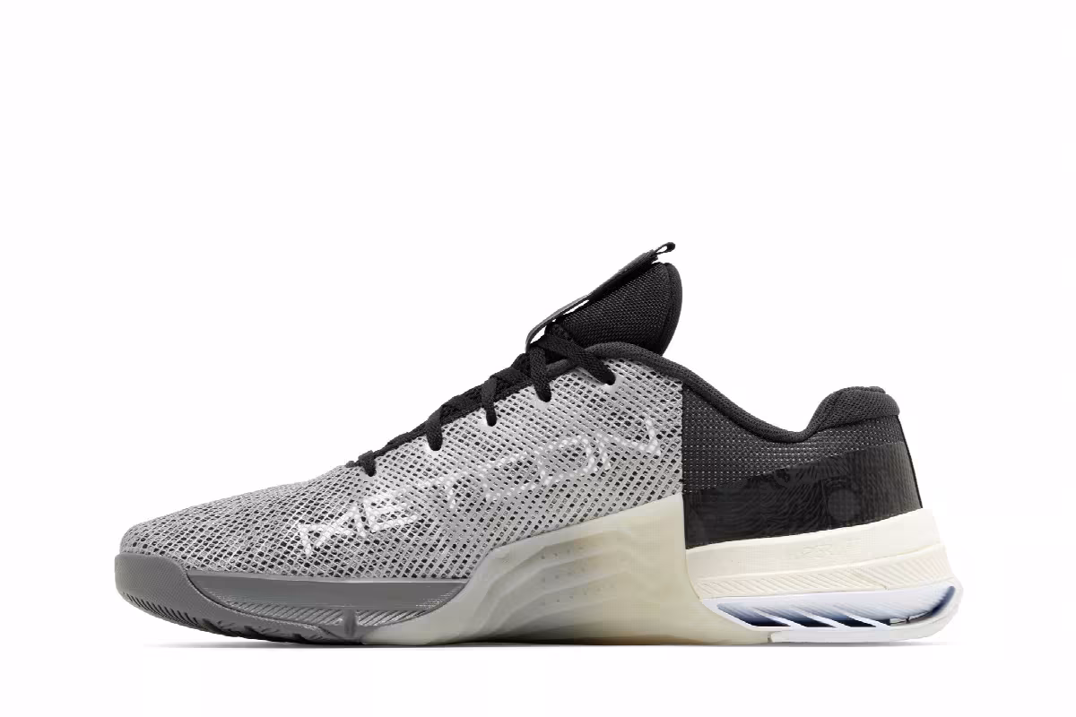 Nike Metcon 8 AMP Dark Smoke Grey, view 4