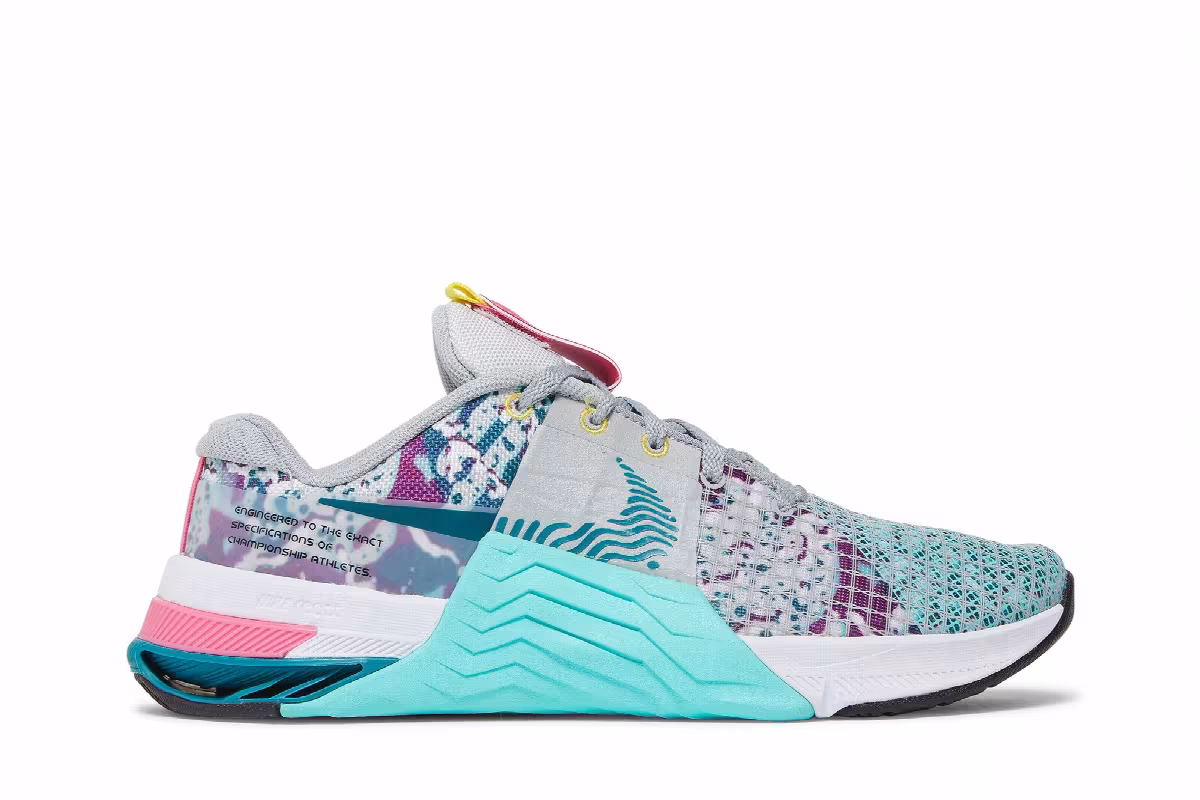 Nike Women's Metcon 8 Graffiti Graphics, view 2