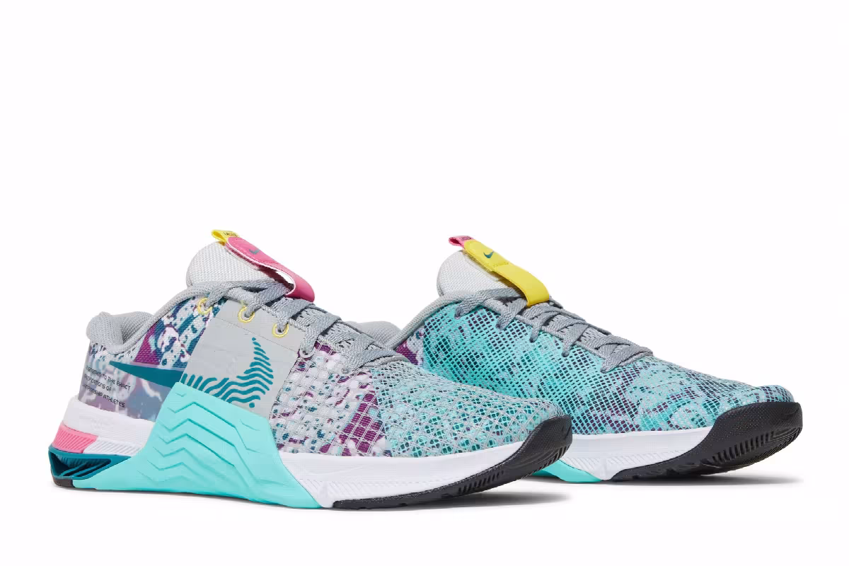 Nike Women's Metcon 8 Graffiti Graphics, view 9