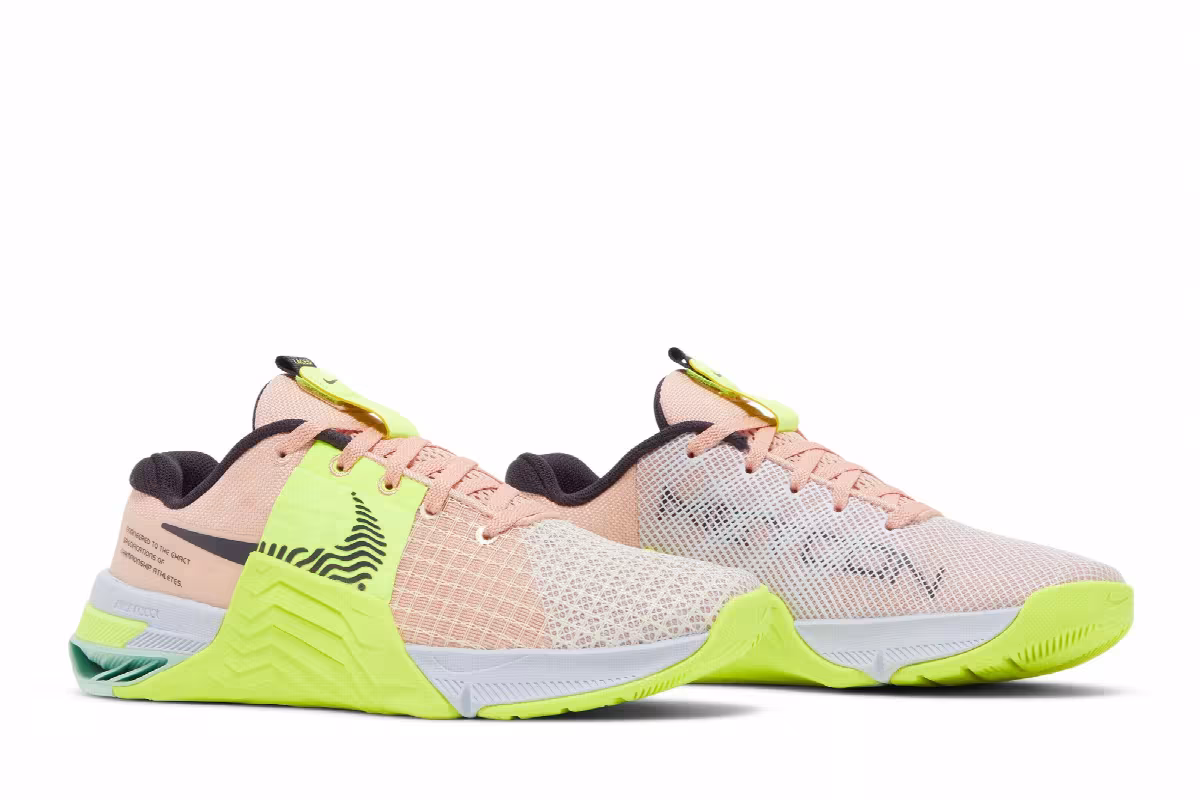 Nike Women's Metcon 8 Arctic Orange Volt, view 9